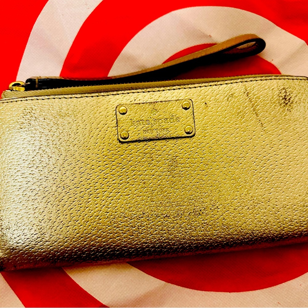 Kate spade wristlet wallet